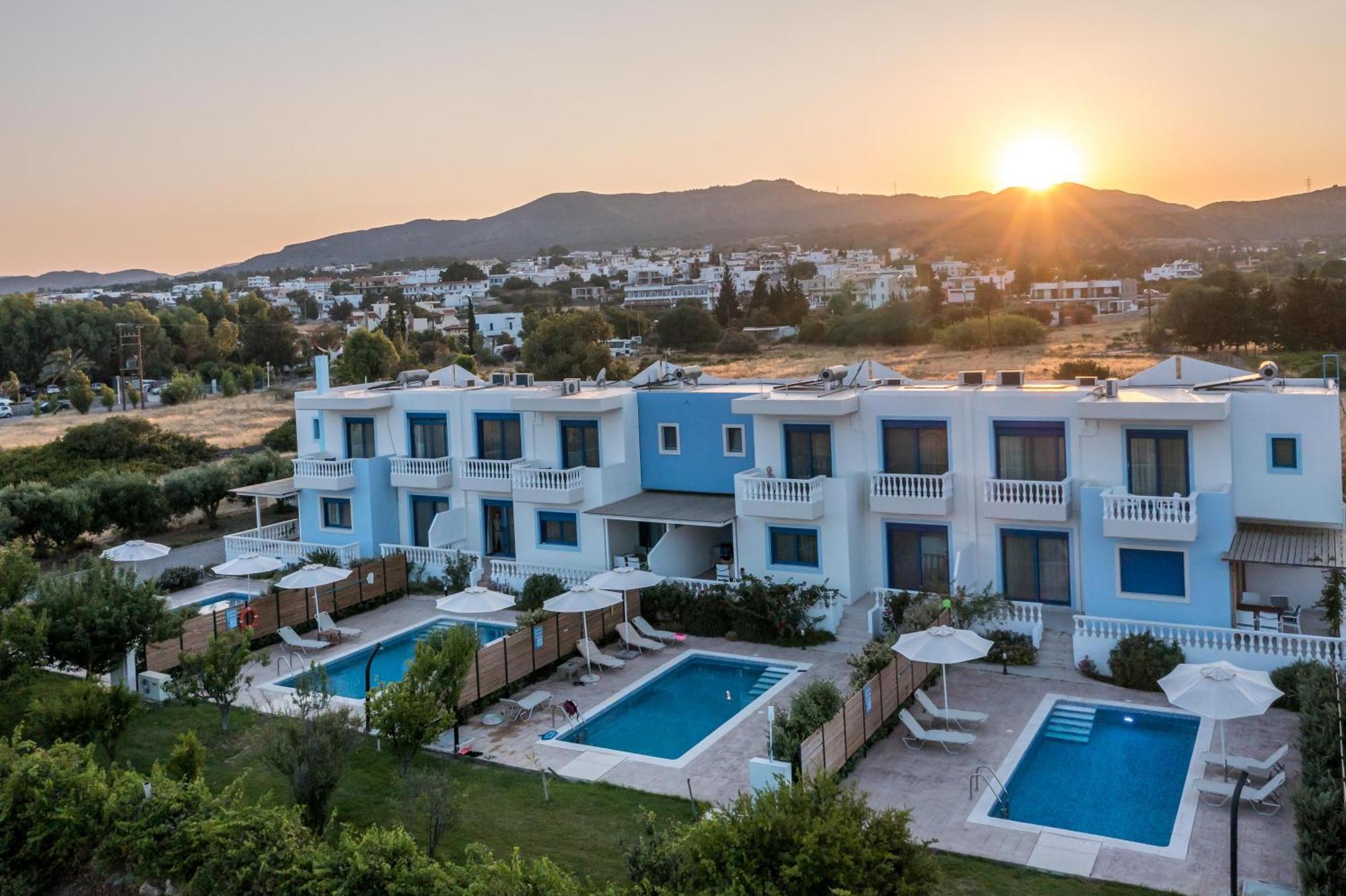 Rita Mare Seafront Villas Heated Pools Gennadi Exterior foto
