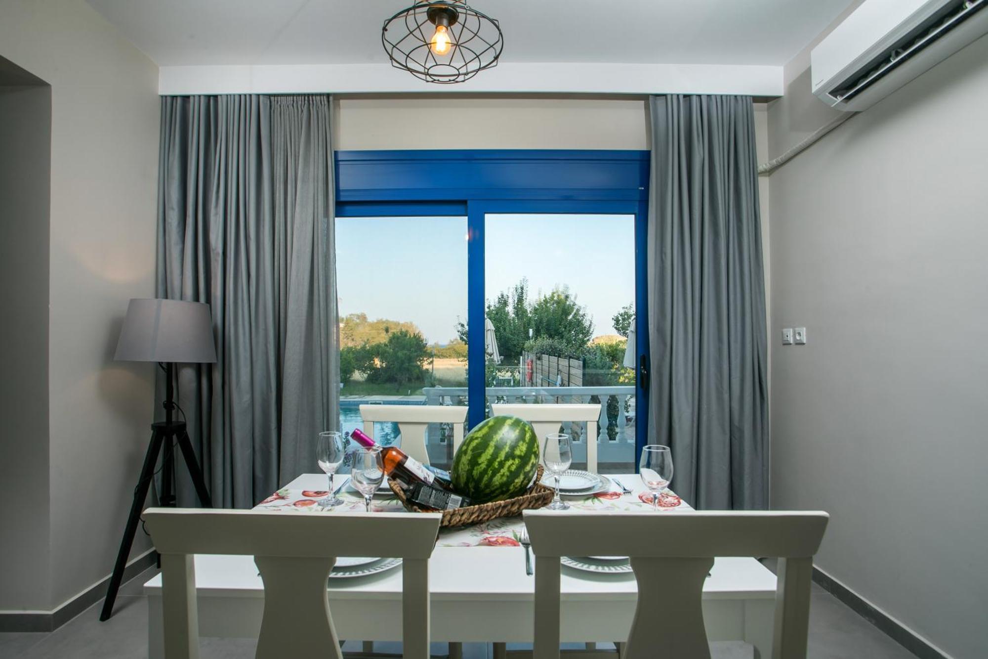 Rita Mare Seafront Villas Heated Pools Gennadi Exterior foto