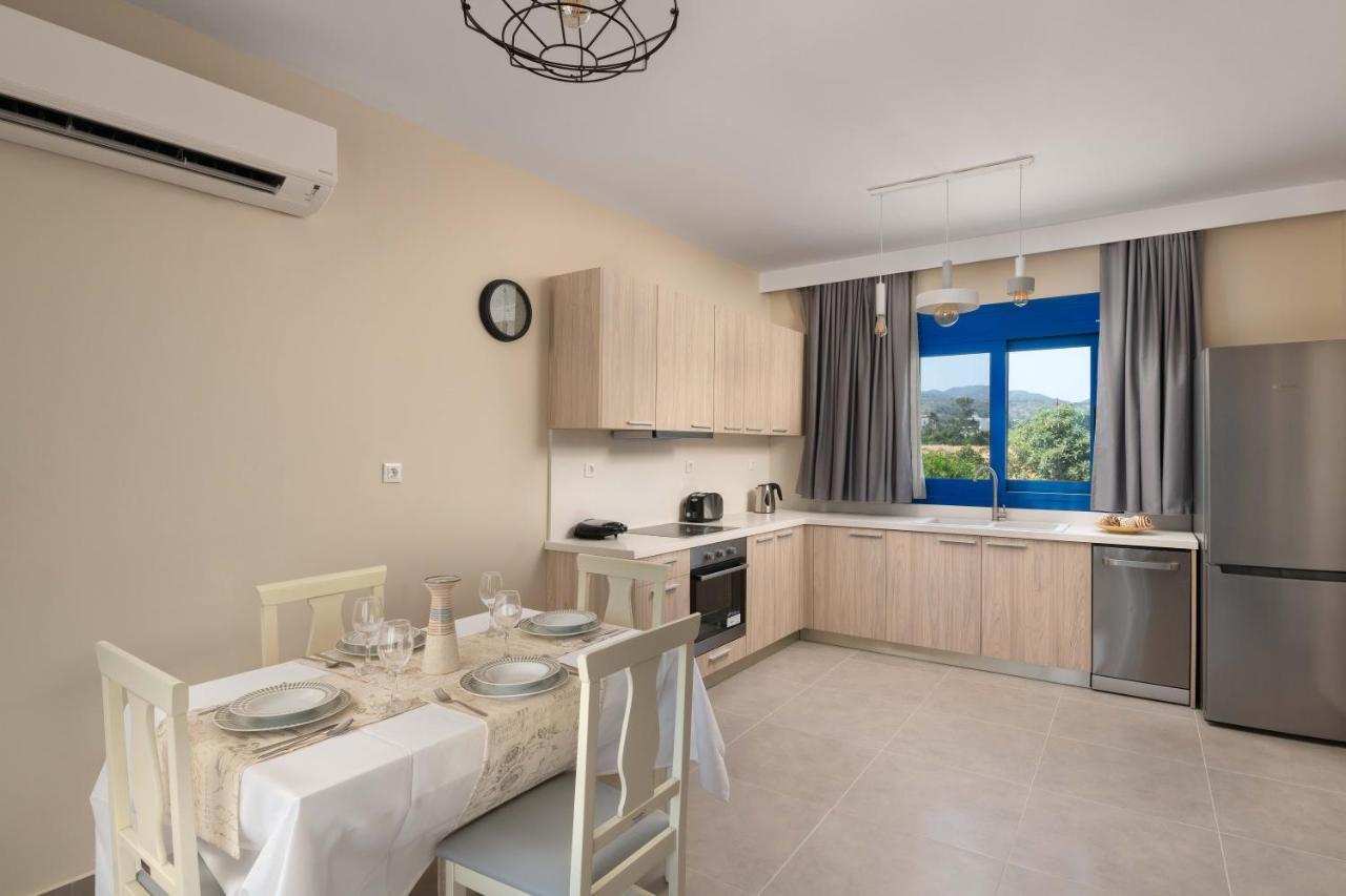 Rita Mare Seafront Villas Heated Pools Gennadi Exterior foto