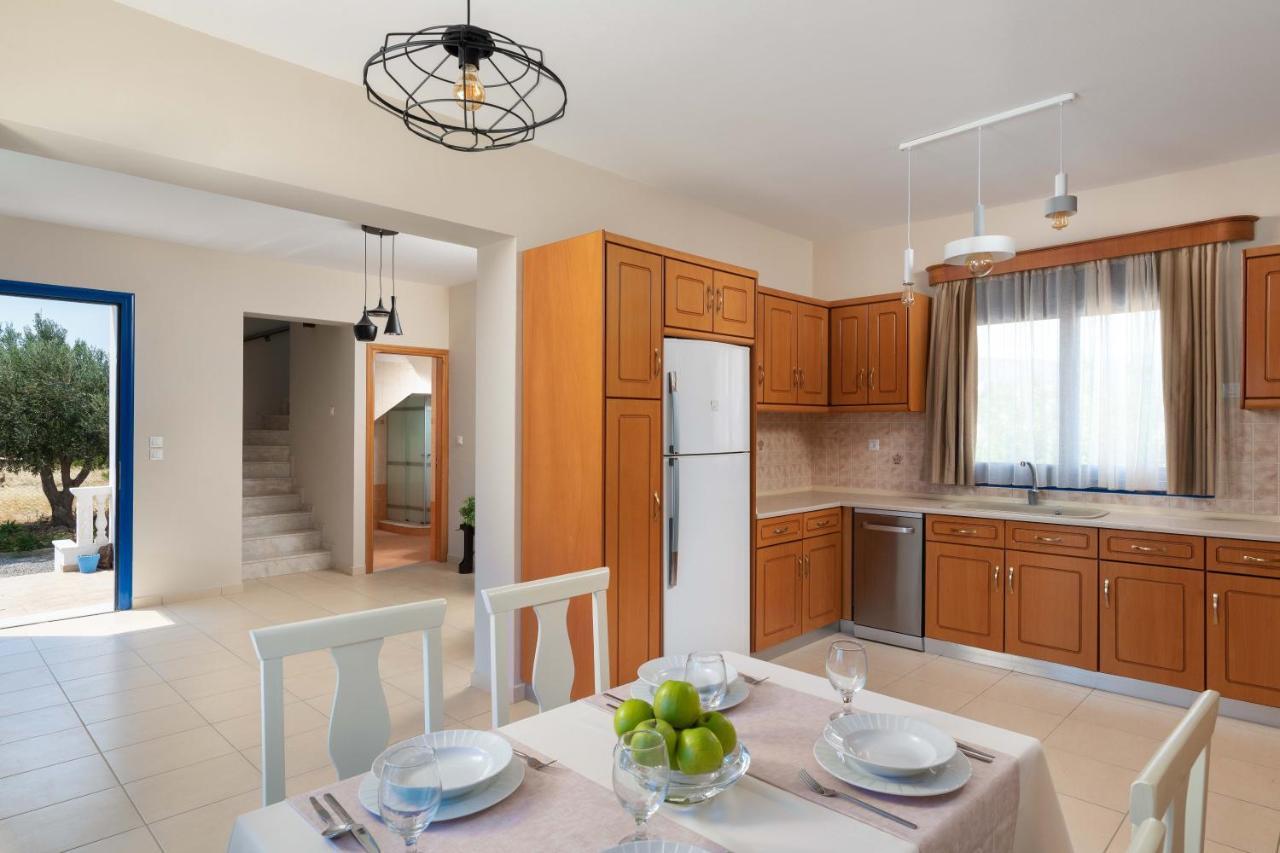 Rita Mare Seafront Villas Heated Pools Gennadi Exterior foto